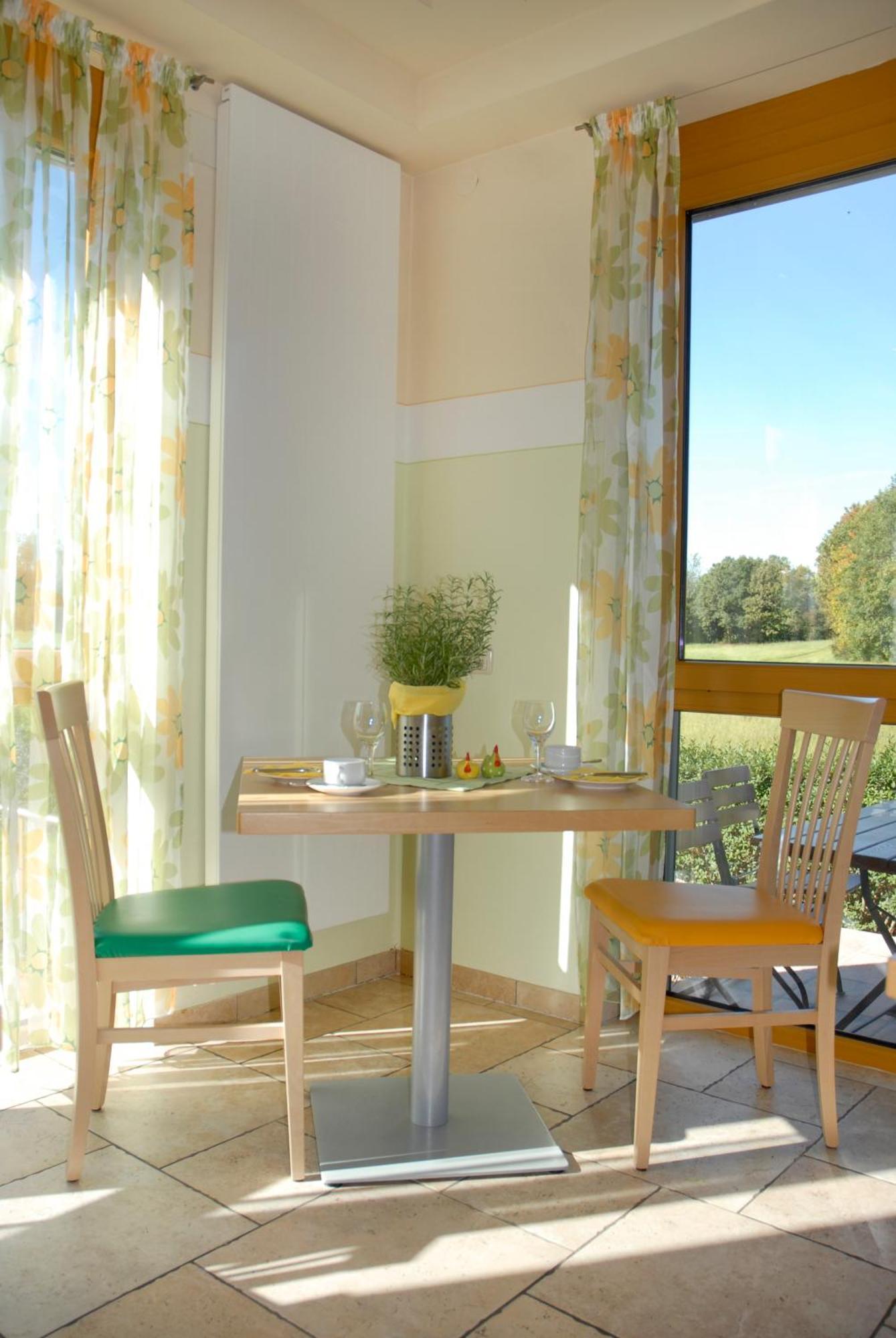 Gasthaus-Pension Hofmann Oberdachstetten Dış mekan fotoğraf