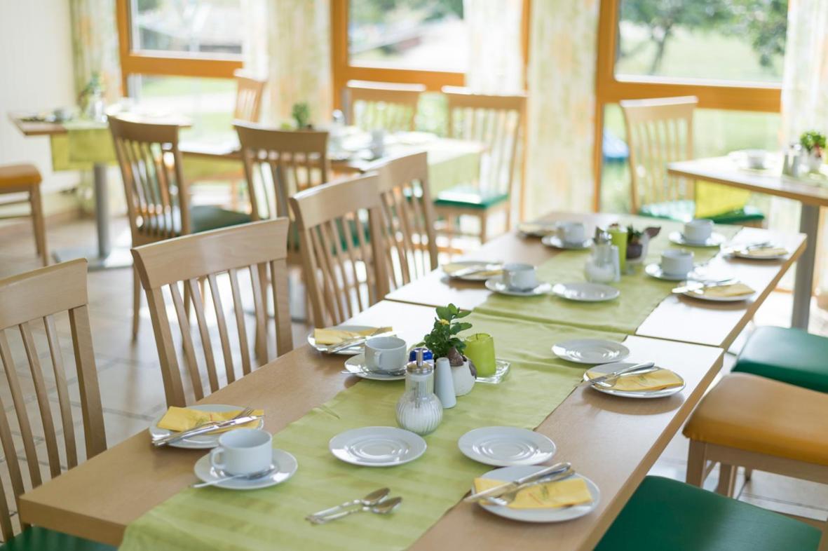 Gasthaus-Pension Hofmann Oberdachstetten Dış mekan fotoğraf